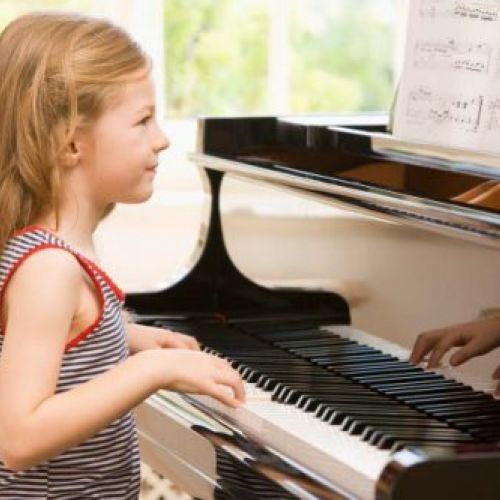 alquiler pianos Valladolid